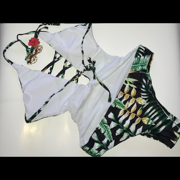 One piece swimsuit vibrant green color - Picture 3 of 6